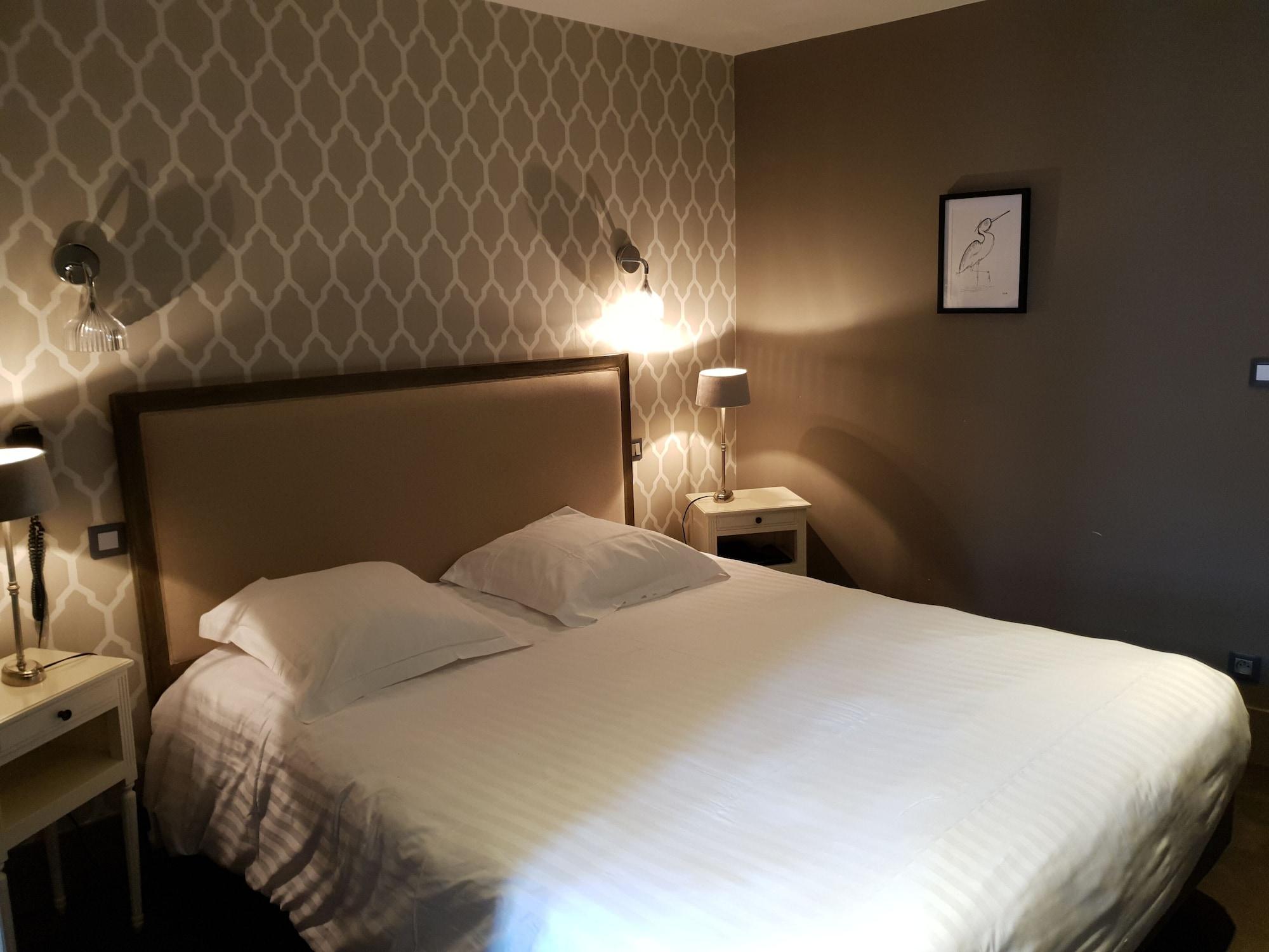 The Originals Boutique, Hotel La Colonne De Bronze, سانت فاليري سور سوم المظهر الخارجي الصورة