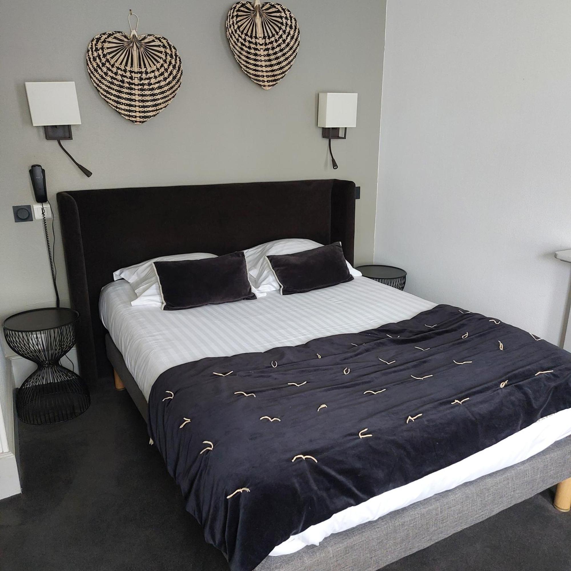 The Originals Boutique, Hotel La Colonne De Bronze, سانت فاليري سور سوم المظهر الخارجي الصورة