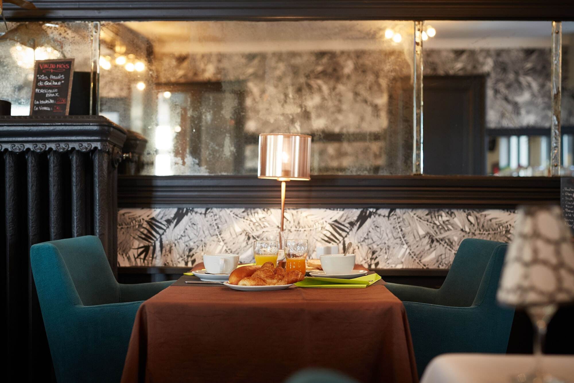 The Originals Boutique, Hotel La Colonne De Bronze, سانت فاليري سور سوم المظهر الخارجي الصورة