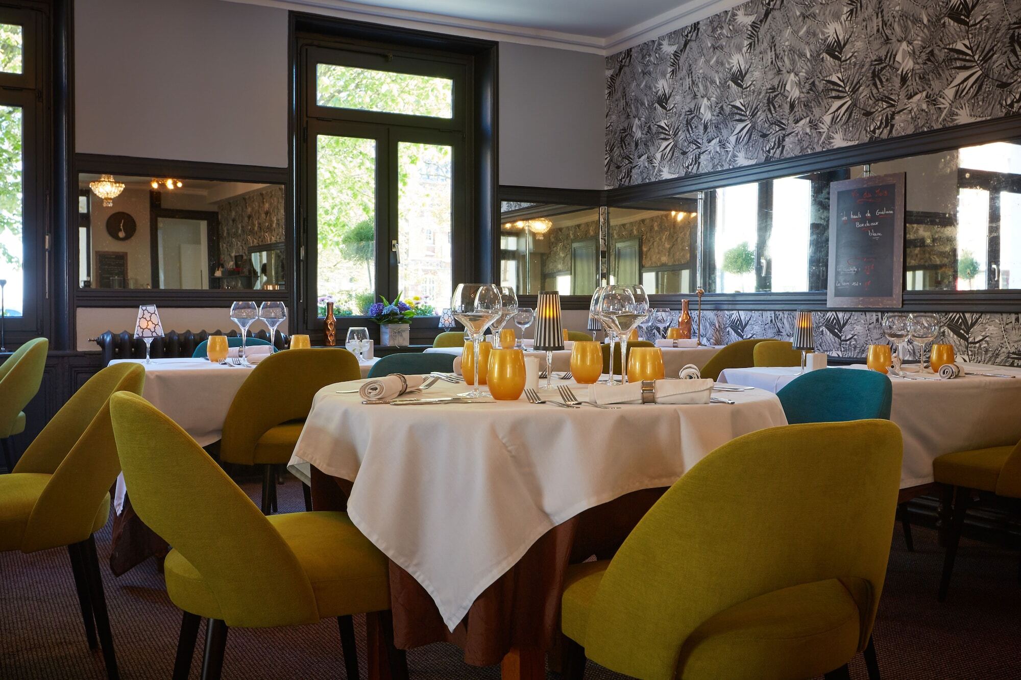 The Originals Boutique, Hotel La Colonne De Bronze, سانت فاليري سور سوم المظهر الخارجي الصورة